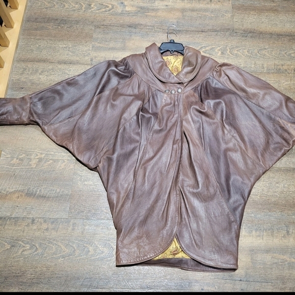 Vtg Brown Leather Cape Coat - Picture 2 of 14